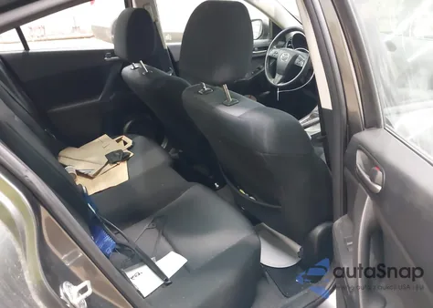 2010 Mazda Mazda3 I Touring z USA, uszkodzony, nr VIN JM1BL1SF0A1235033